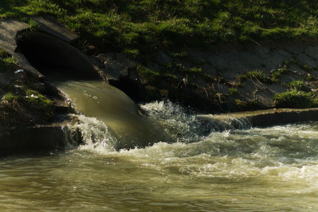 Can Sewage Treatment Plants Contaminate Water?